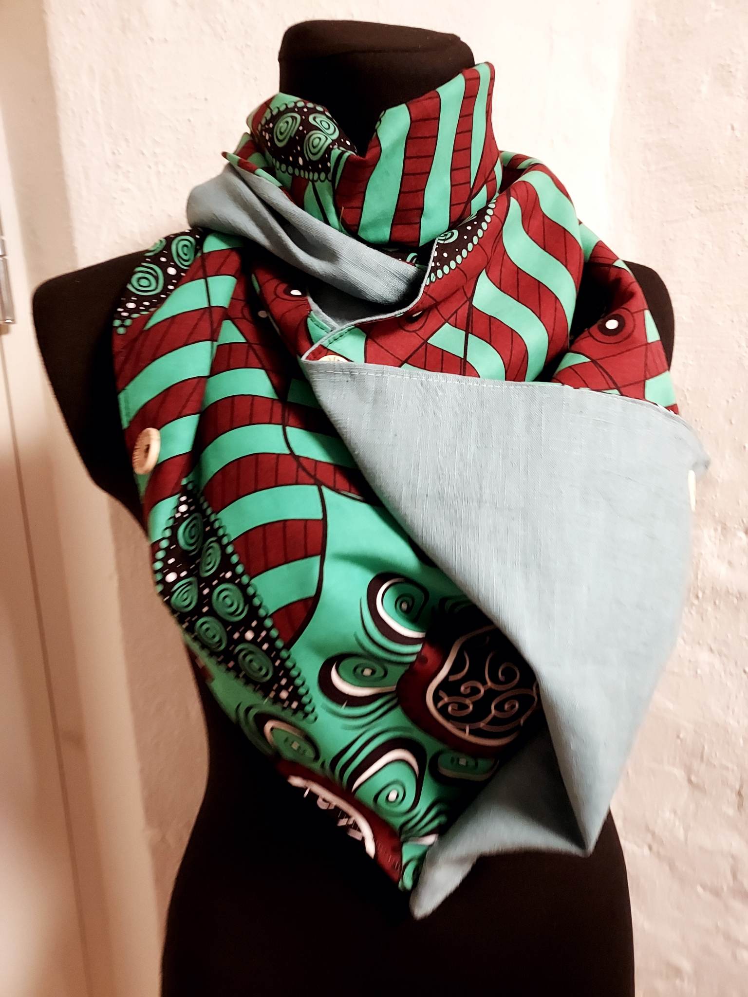 Lightweight organic scarves
