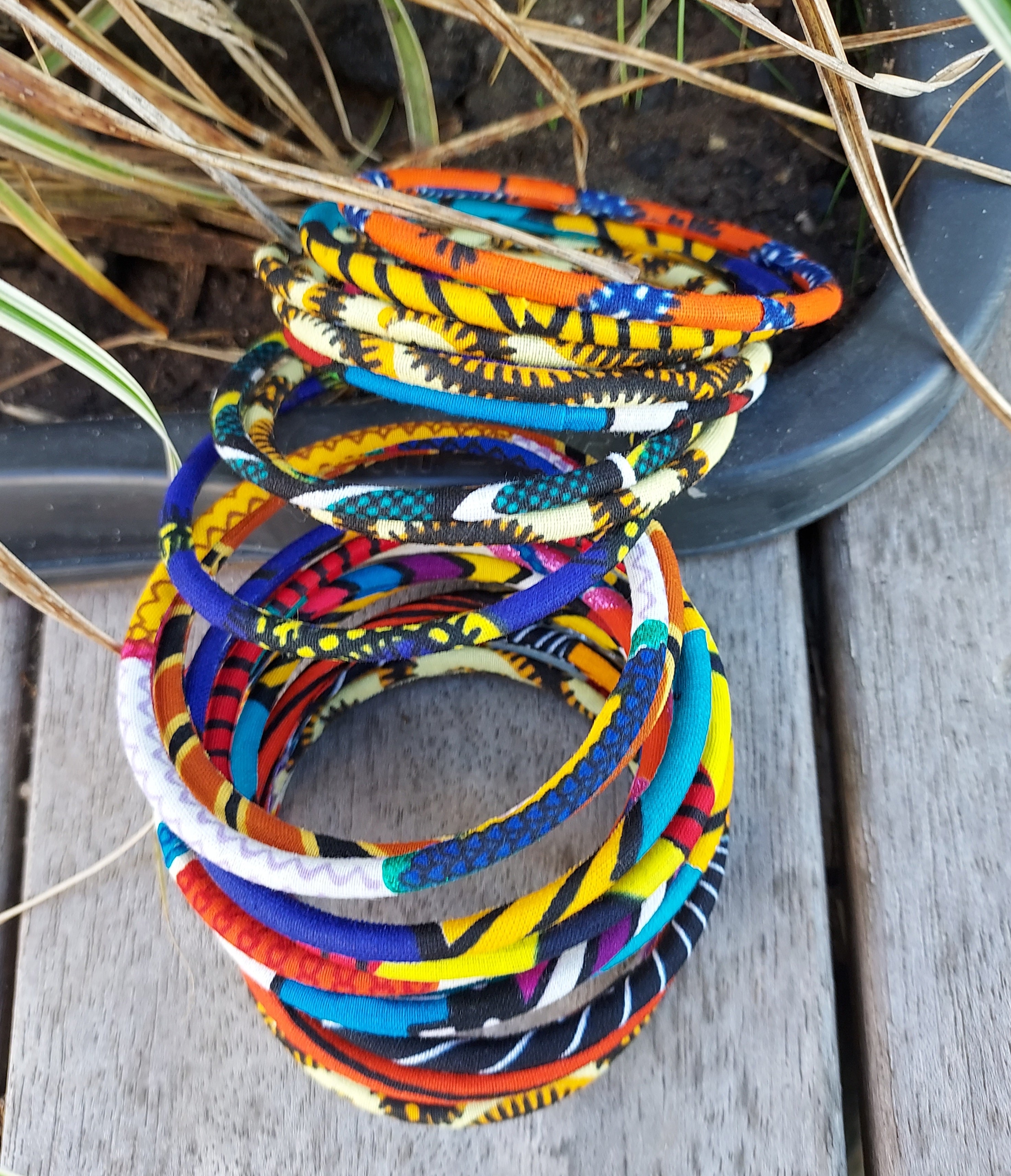 Afrikanske stofarmbånd /African fabric bracelets