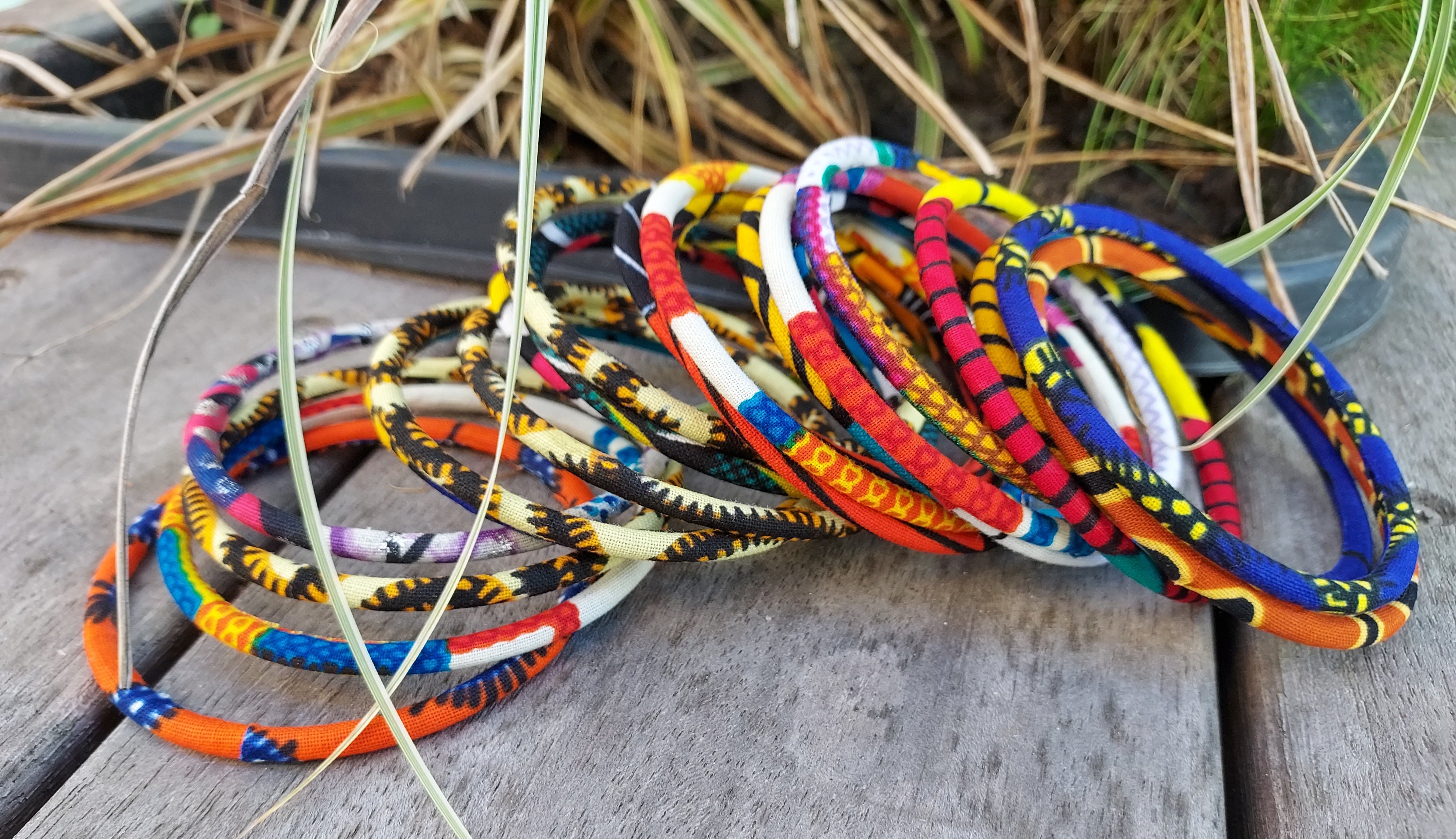 Afrikanske stofarmbånd /African fabric bracelets