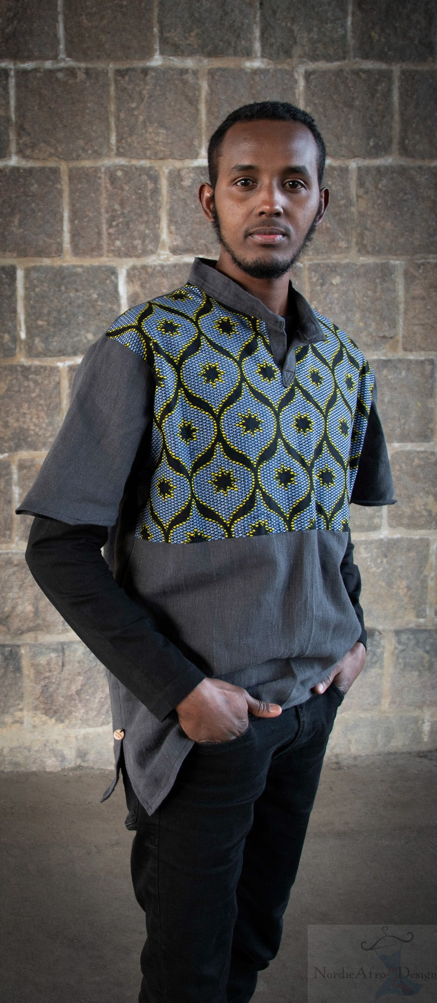 Kortærmet Kent (afrikansk tekstil) skjorte blandet med hørtekstil